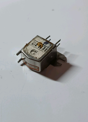 Головка касетного магнітофона сентова заводу Весна 3Д24.310