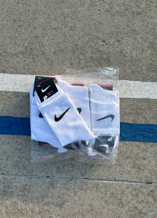 Чоловічі спортивні носки Nike | Високі Шкарпетки найк чорні \ біл