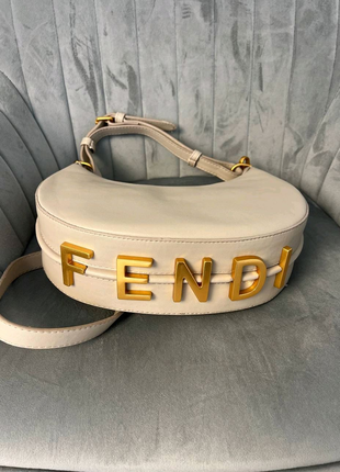 Жіноча сумка Fendi hobo milk