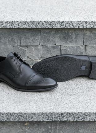Шкіряні чорні туфлі 41 - 44 розмір
