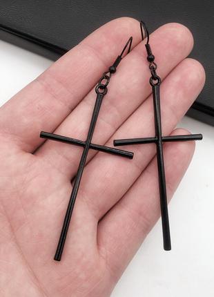 Серьги в форме креста женские 70 на 35 мм черный