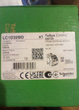 Контактор Schneider Electric Tesys 3-п. 32А 15kW НО+НЗ 24V DC LC1