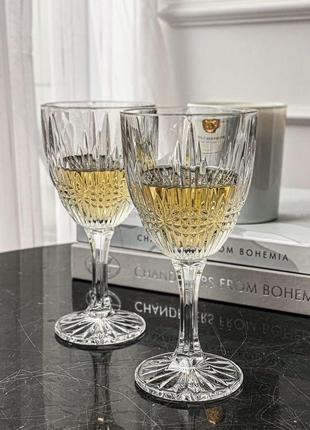 Кришталеві келихи для вина Bohemia Vibes 12520-24355-250 (6 шт...
