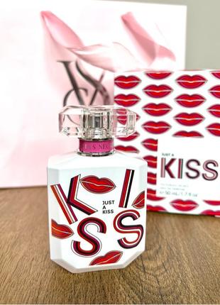 Парфум Victoria Secret Just A Kiss Eau de Parfum