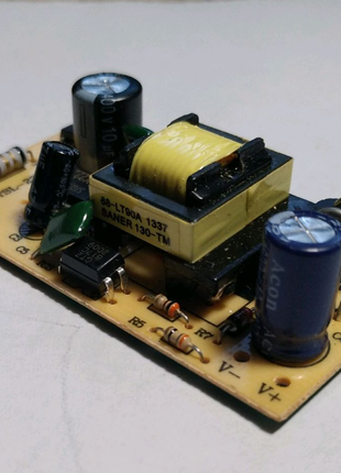 Блок живлення 5В 5V 2.5 A (2500mA) / AC-DC