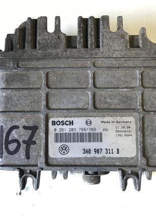 Блок управления двигателем Volkswagen Passat B3 B4 1.8 8V 3a09...