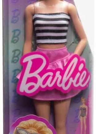 Кукла Barbie "Модница" в розовой юбке с рюшами.