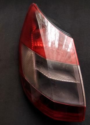 Ліхтар задній, стоп лівий Renault Scenic 2 2003-2006 8200127704