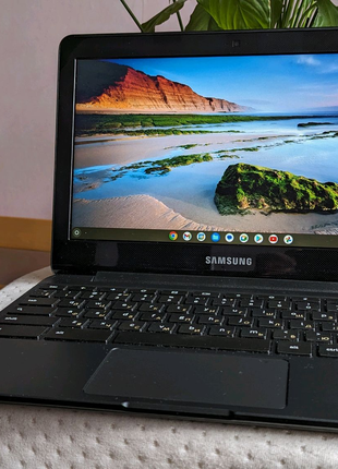 Нетбук Samsung Chromebook 3 (xe500c13-k02us).+ MicroSD 64 gb.