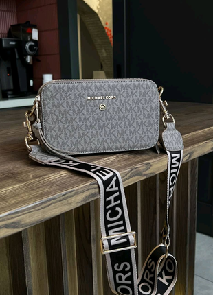 Жіноча сумка Michael Kors The Snapshot Bag Silver