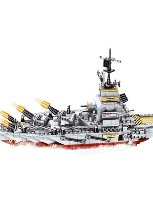 Конструктор Воєнний корабель на 1068 деталей для дітей