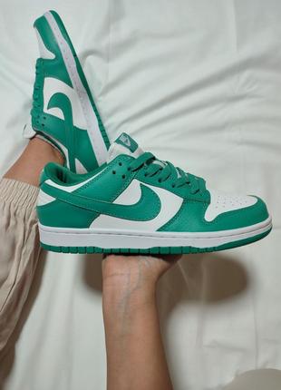 Женские кроссовки nike sb dunk white green