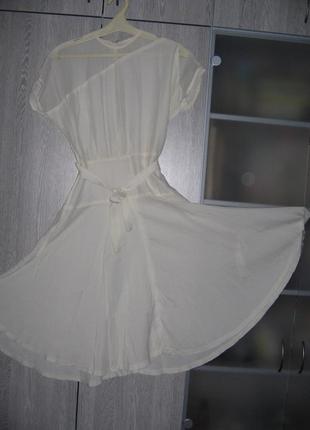 Сукня біле з сіточкою
