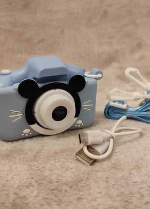 Цифровой детский фотоаппарат в пластиковом корпусе с чехлом, д...