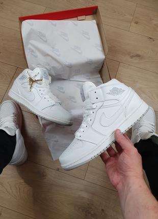 Высокие кроссовки демисезонные мужские белые Nike Air Jordan 1...