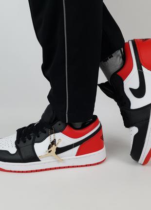Кроссовки мужские черные с красным Nike Air Jordan 1 Retro Low...