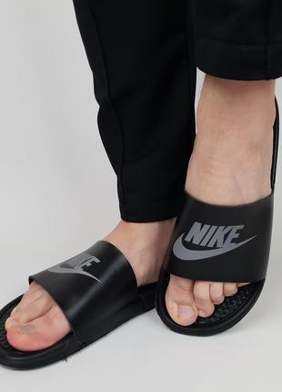 Мужские тапочки летние черные Nike с рефлективным лого. Шлепан...