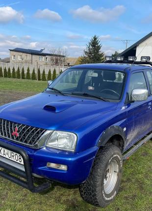 Авто для зсу Mitsubishi L200