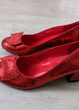 Червоні блискучі туфлі 42