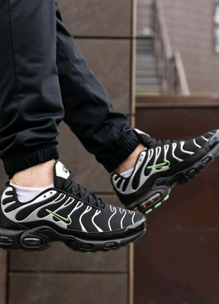 Чоловічі кросівки Nike Air Max Plus Tn Black Silver Green