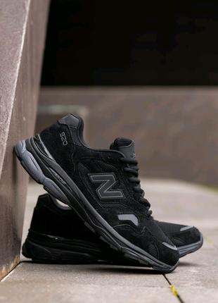 Чоловічі кросівки New Balance 920 Triple Black