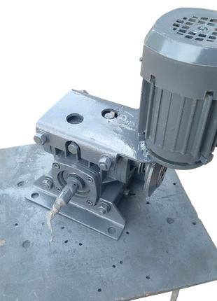 Мотор-редуктор МЧ-40 на 20 об/мин 0,09 кВт 50 Н.м. (редуктор 2...