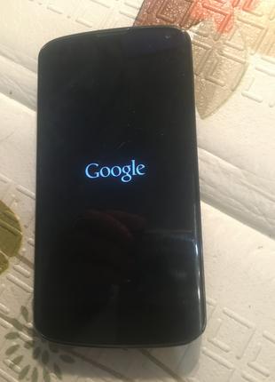 LG Nexus 4 E960 16GB в Отличном Состоянии