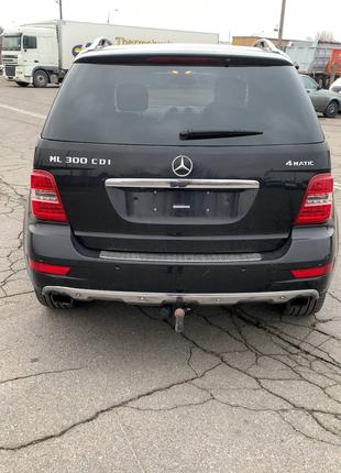 Задняя ляда Mercedes ML W164 2005-2011 A1647401505