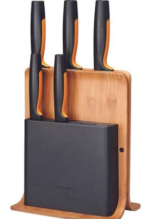Набор кухонных ножей с бамбуковым блоком Fiskars Functional Fo...