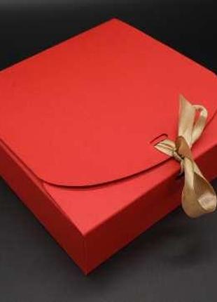 Збірні картонні коробки для подарунків. Колір червоний. 16.5х1...