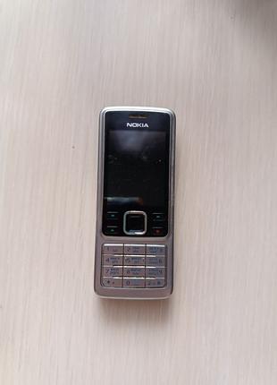 Кнопочний телефон Nokia