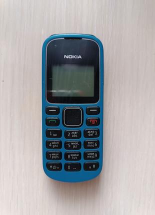 Кнопочный мобильный телефон Nokia