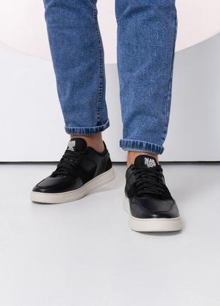 Черные комбинированные кроссовки с облегченной подошвой, разме...