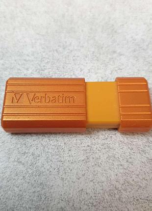 USB Flash флешка Б/У Verbatim 16 GB Store 'n' Go PinStripe