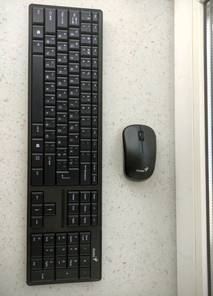 Беспроводная клавиатура и мышь Genius GK-100012CP/K