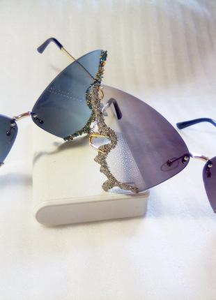 Солнцезащитные очки со стразами бабочки y2k, синие, коричневые