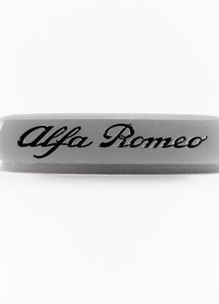 Логотип/эмблема Alfa Romeo для автомобильных ковриков