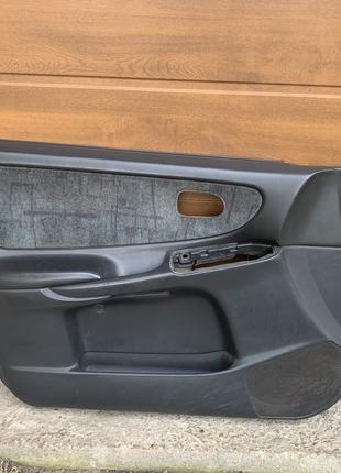 Обшивка / карта дверей Mazda 626 GF передня ліва