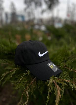 Мужская черная кепка Nike