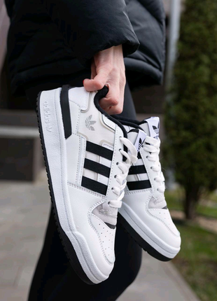 Жіночі кросівки Adidas Forum Low White Black