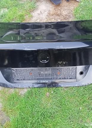 Кришка багажника BMW e60 Black Sapphire Metallic