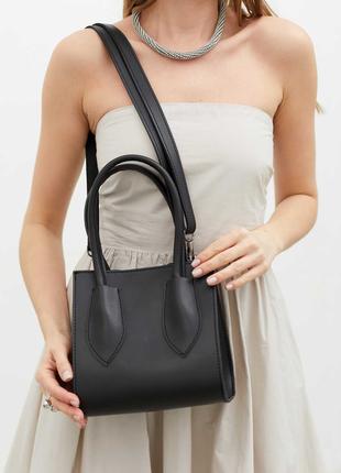 Жіноча сумка чорна сумка сумочка через плече кросбоді