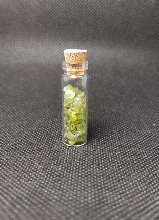 Хризоліт (Перидот), натуральний камінь у пляшечці 2 см, для медит