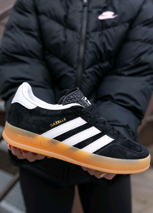 Жіночі кросівки Adidas Gazelle Black White