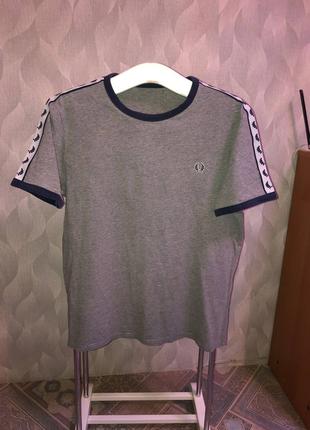 Футболка Fred perry з лампасами