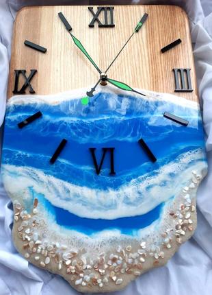 Часы настенные деревянные с эпоксидной смолы. Часы с морем, эп...