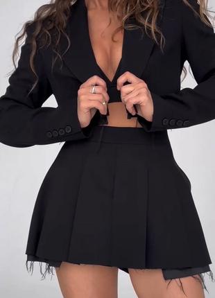 Стильный костюм тройка (укороченный пиджак+юбка+топ) черный