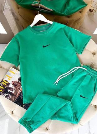 Спортивный повседневный яркий костюмчик футболка+штаны зеленый