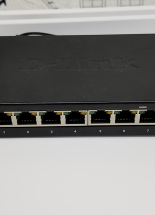 Комутатор D-LINK (DGS-108)