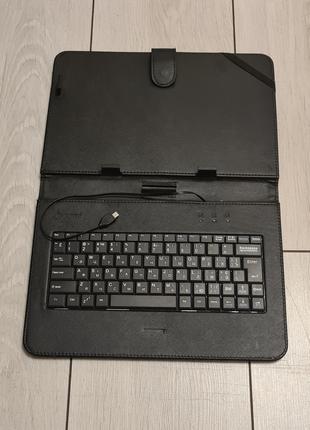 Чехол с клавиатурой для планшета 10"